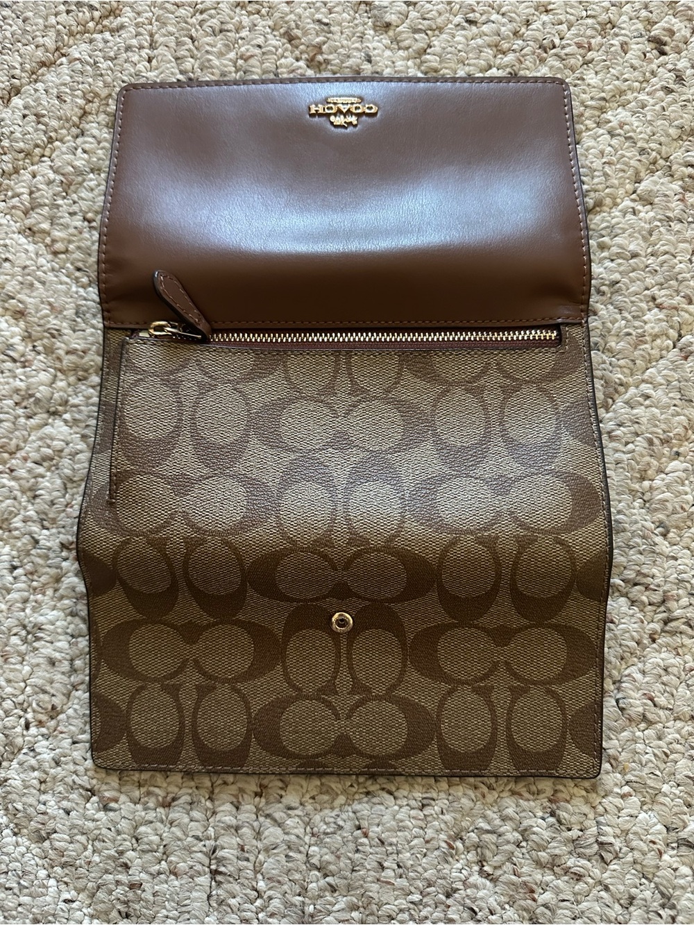 Coach Slim Trifold Wallet in Signature Canvas - Picture 7 of 10